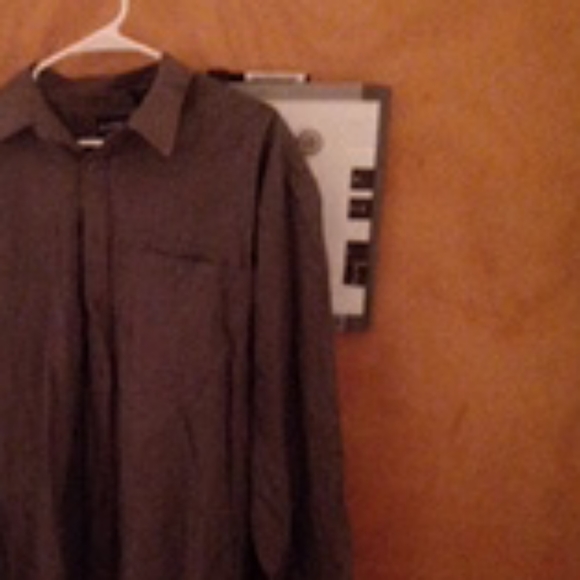 Shirt - Picture 3 of 3